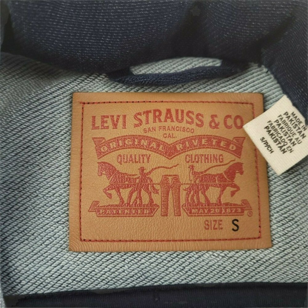 Levi’s Original Trucker Jacket Women’s Small Dark Wash Denim Button Front Stretc - Picture 6 of 10